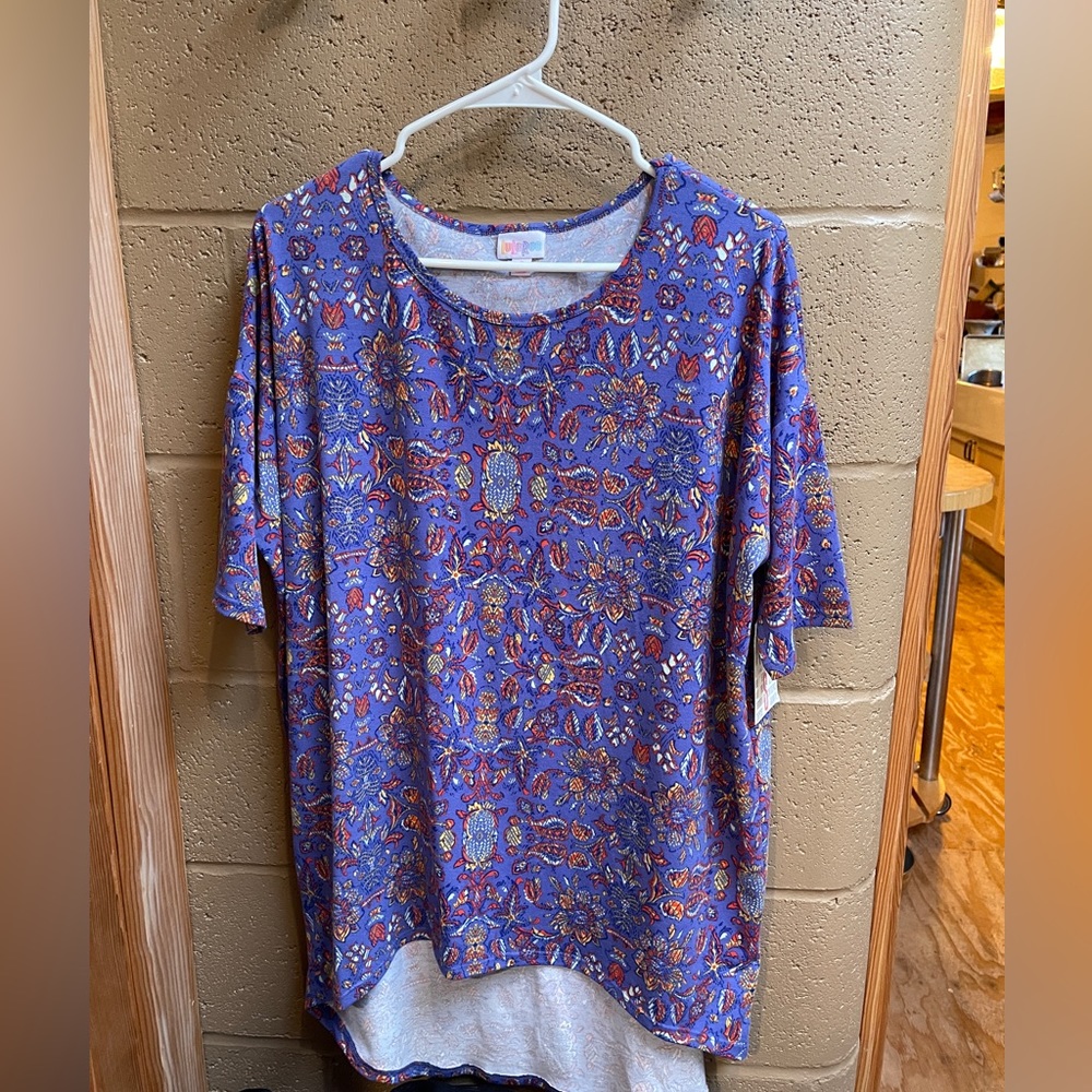 Classic LuLaRoe Irma Top
